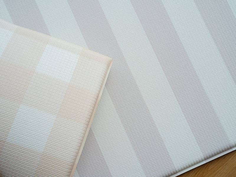 Gingham Large Latte & Playpen Pearl White Bundle